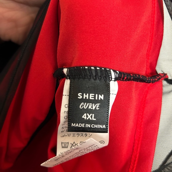 Red sheer top 4x - Picture 3 of 3